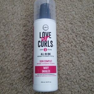 Love your Curls- Wavy hair